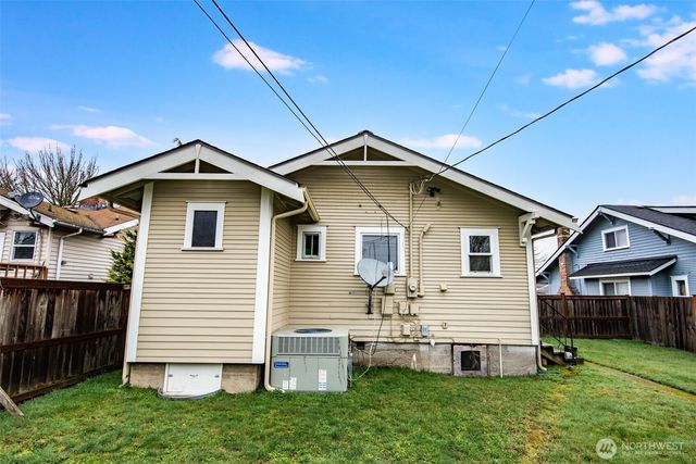 220 S 47th Street, Tacoma, WA 98408