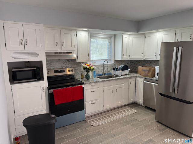 84 Townsend Avenue, Waterbury, CT 06705