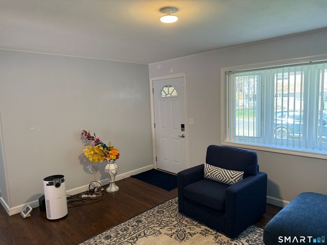 84 Townsend Avenue, Waterbury, CT 06705