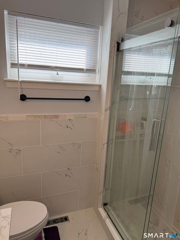 84 Townsend Avenue, Waterbury, CT 06705