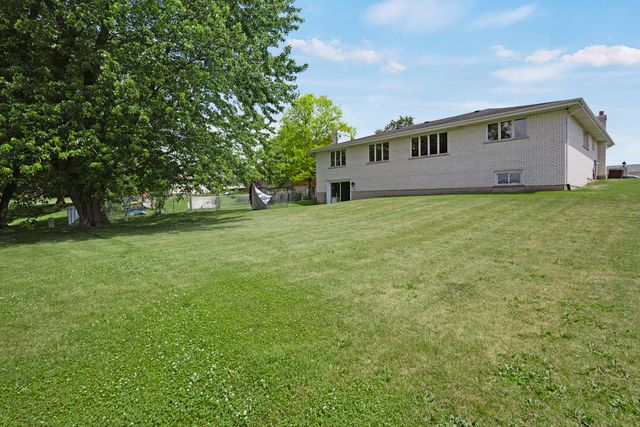 1205 Shagbark Road, New Lenox, IL 60451