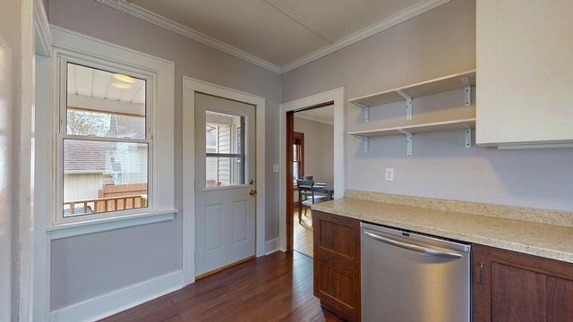 429 7th Street NW, Rochester, MN 55901