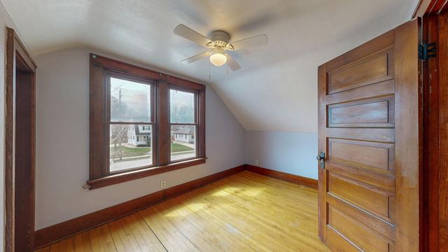 429 7th Street NW, Rochester, MN 55901
