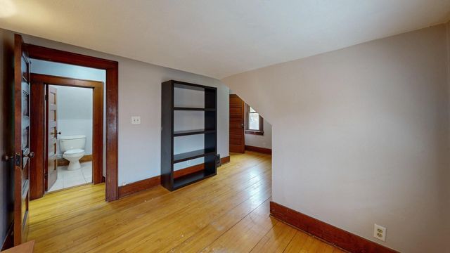 429 7th Street NW, Rochester, MN 55901