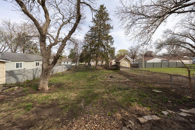 429 7th Street NW, Rochester, MN 55901