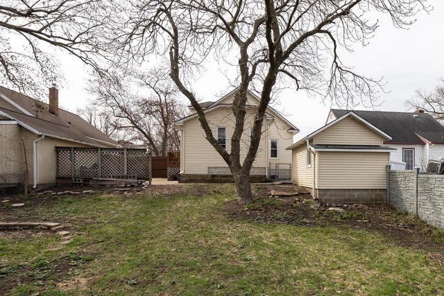 429 7th Street NW, Rochester, MN 55901