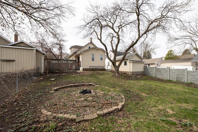 429 7th Street NW, Rochester, MN 55901