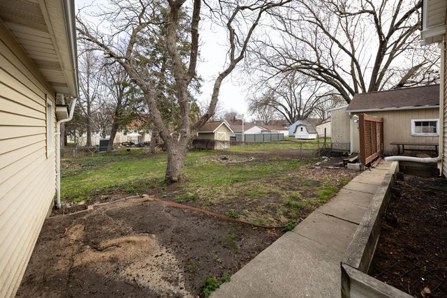 429 7th Street NW, Rochester, MN 55901
