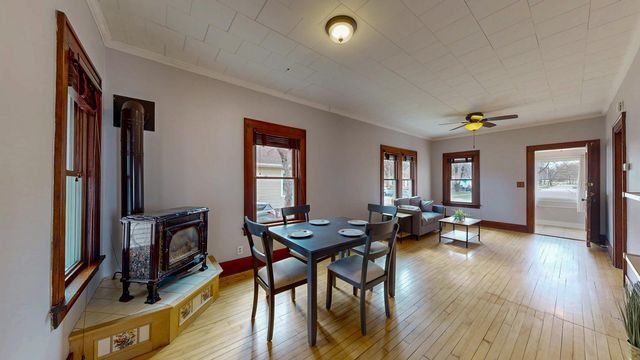 429 7th Street NW, Rochester, MN 55901