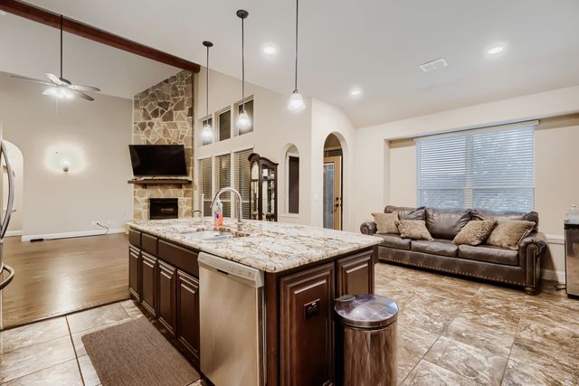 1221 Kittery Drive, Desoto, TX 75115