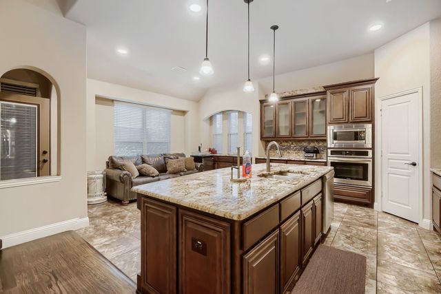 1221 Kittery Drive, Desoto, TX 75115