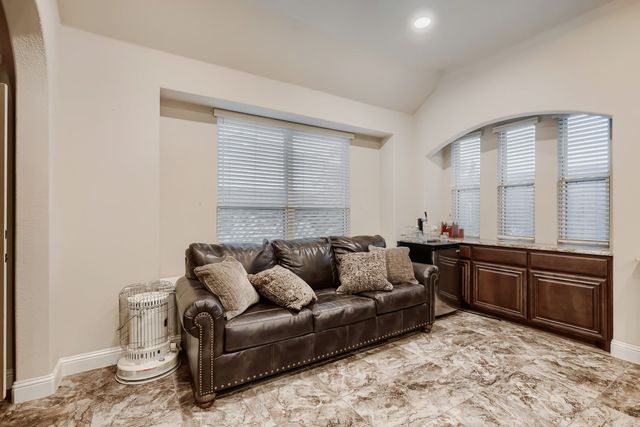 1221 Kittery Drive, Desoto, TX 75115