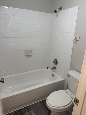 9601 SHALIMAR COURT, Tampa, FL 33615