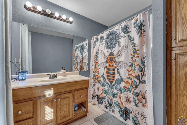 1224 SW Garfield AVE, Topeka, KS 66604