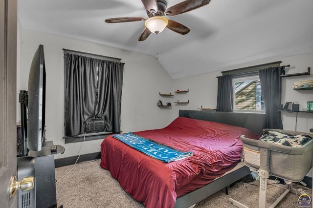 1224 SW Garfield AVE, Topeka, KS 66604