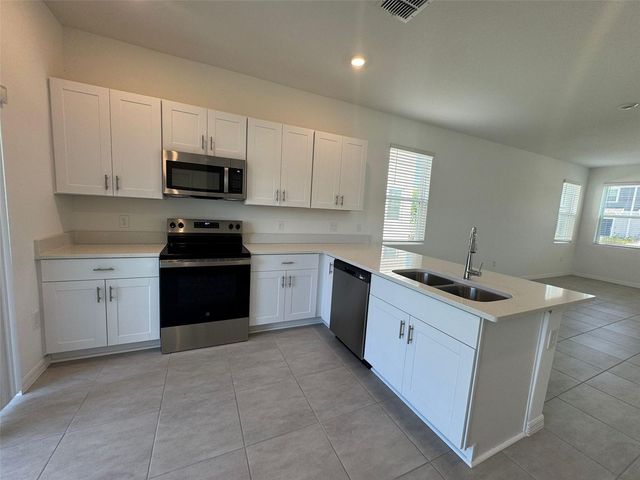 3133 SKYLINE LOOP, Kissimmee, FL 34758