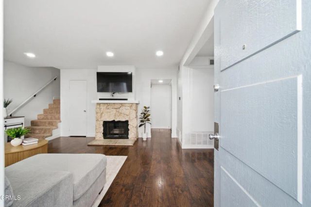 536 Spring Road 98, Moorpark, CA 93021