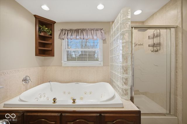 1812 S Clark Road, Shelbyville, IN 46176