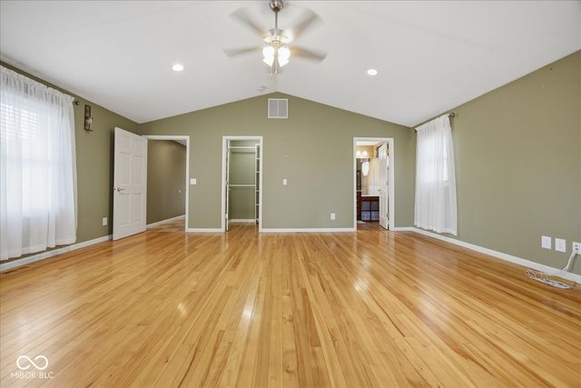 1812 S Clark Road, Shelbyville, IN 46176