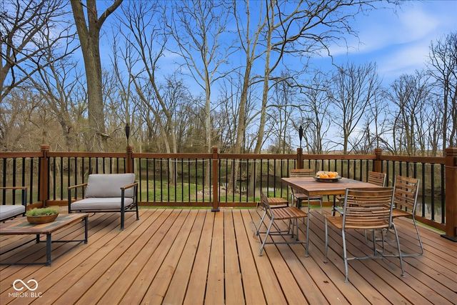 1812 S Clark Road, Shelbyville, IN 46176