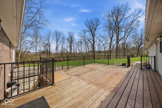 1812 S Clark Road, Shelbyville, IN 46176