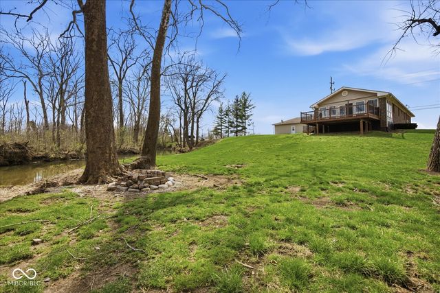 1812 S Clark Road, Shelbyville, IN 46176