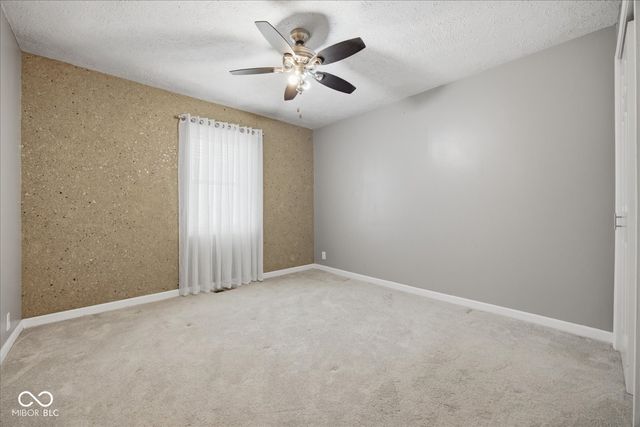 1812 S Clark Road, Shelbyville, IN 46176