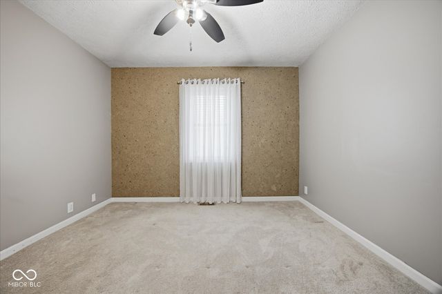1812 S Clark Road, Shelbyville, IN 46176