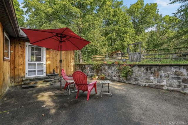 18 Schueler Road, Chester, NY 10918