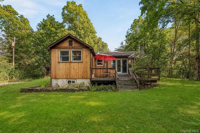 18 Schueler Road, Chester, NY 10918