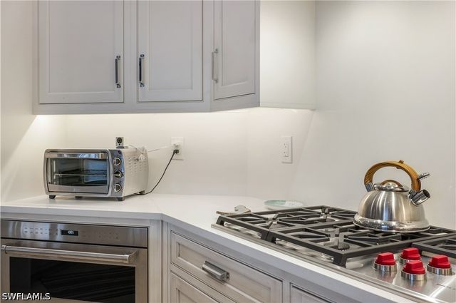 9002 Shenendoah CIR, Naples, FL 34113