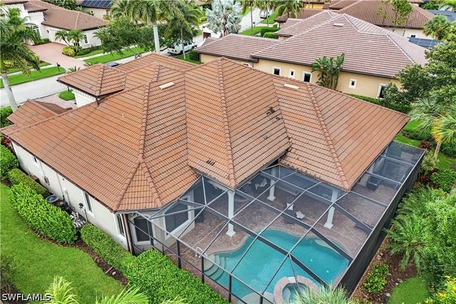 9002 Shenendoah CIR, Naples, FL 34113