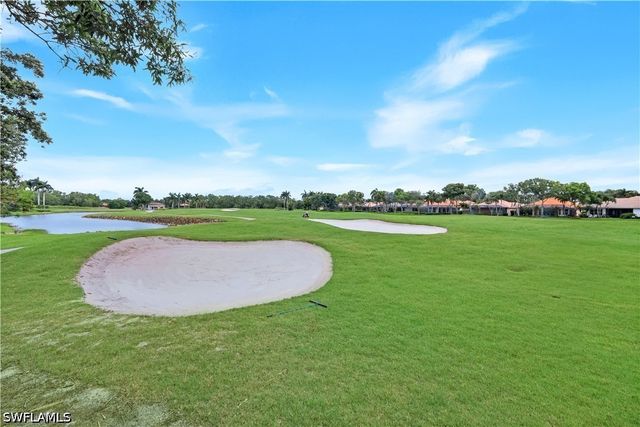 9002 Shenendoah CIR, Naples, FL 34113