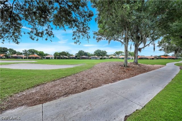 9002 Shenendoah CIR, Naples, FL 34113