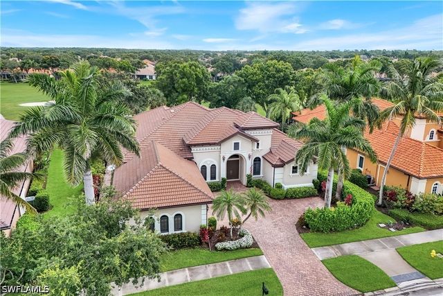 9002 Shenendoah CIR, Naples, FL 34113