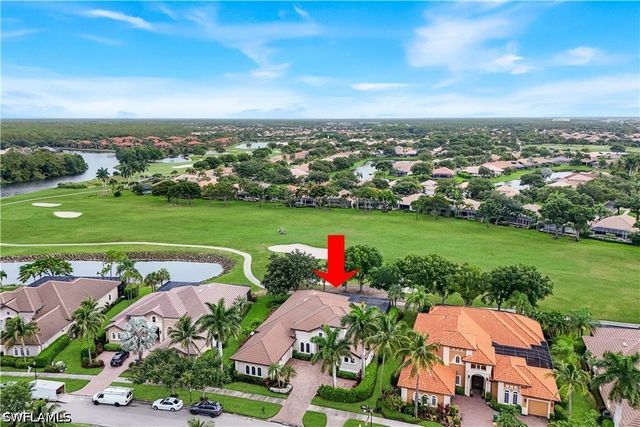 9002 Shenendoah CIR, Naples, FL 34113