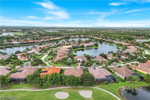 9002 Shenendoah CIR, Naples, FL 34113