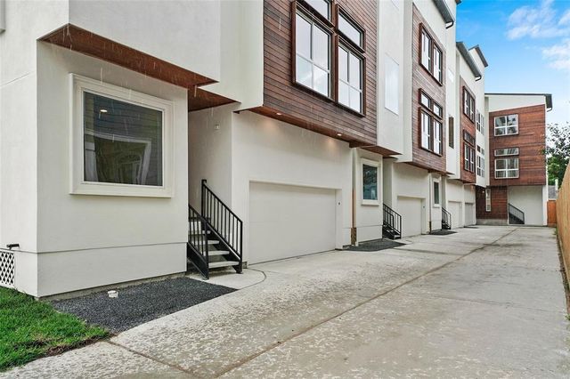 1539 W 23rd Street D, Houston, TX 77008