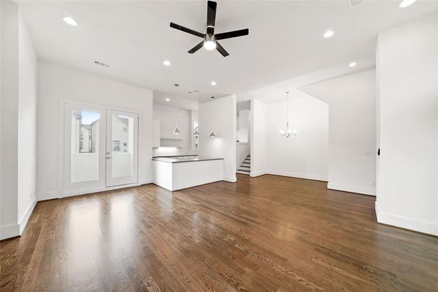 1539 W 23rd Street D, Houston, TX 77008