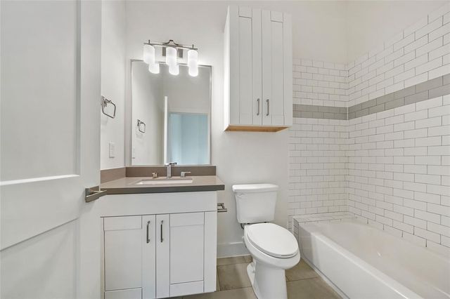 1539 W 23rd Street D, Houston, TX 77008