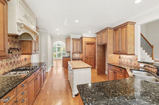 8120 Zinfandel Drive, Kernersville, NC 27284