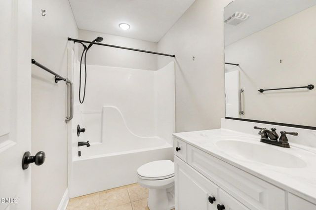 8120 Zinfandel Drive, Kernersville, NC 27284
