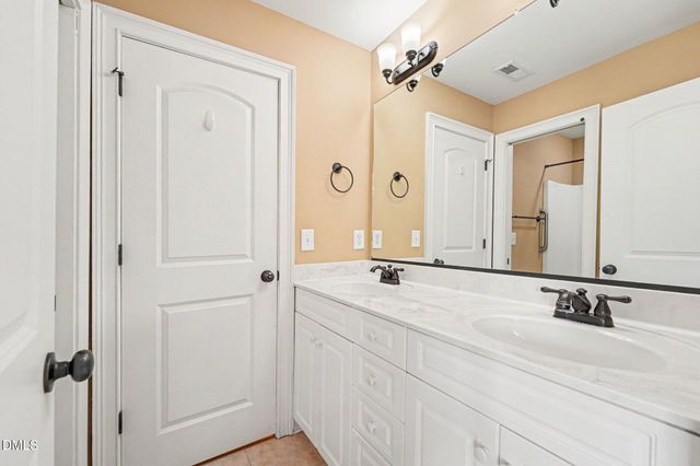 8120 Zinfandel Drive, Kernersville, NC 27284