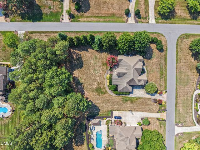 8120 Zinfandel Drive, Kernersville, NC 27284