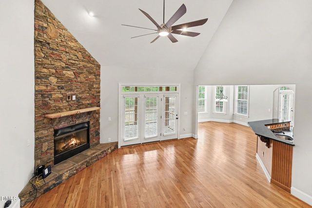 8120 Zinfandel Drive, Kernersville, NC 27284