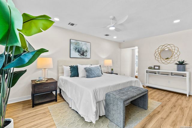 534 Brightwood Pl, San Antonio, TX 78209