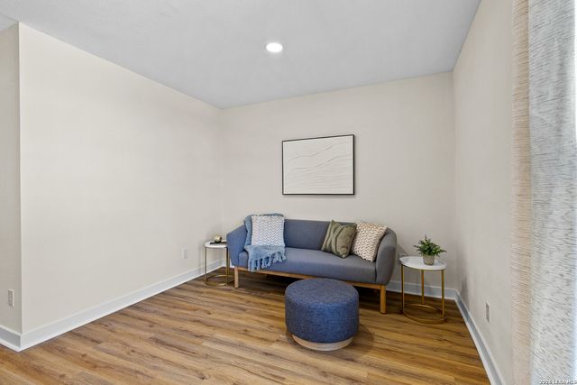 534 Brightwood Pl, San Antonio, TX 78209