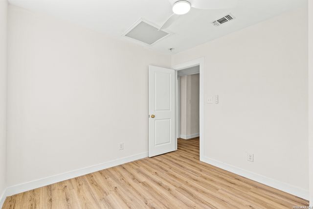 534 Brightwood Pl, San Antonio, TX 78209