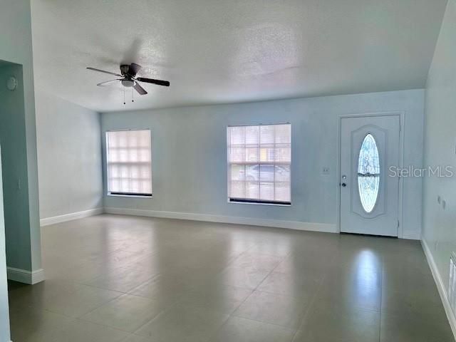 325 LARIAT LANE, Kissimmee, FL 34743