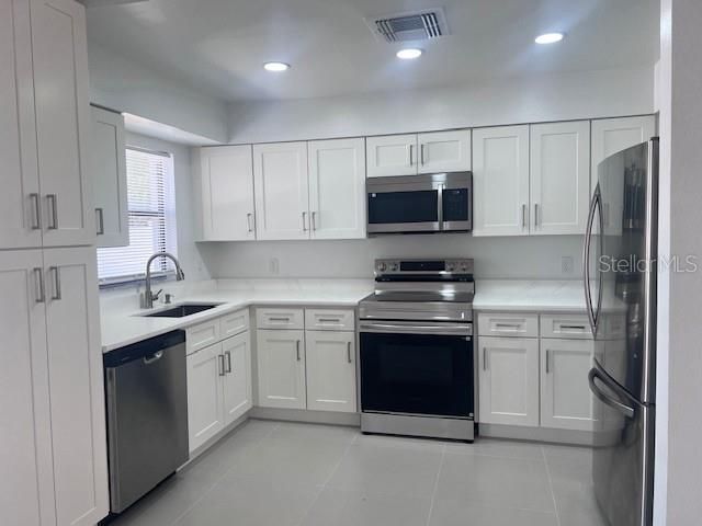 325 LARIAT LANE, Kissimmee, FL 34743